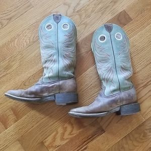 Ariat Cowboy boots